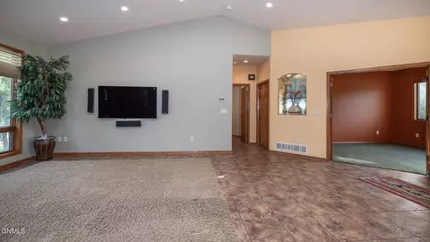 2000 Valley Dr, Bismarck, ND 58503 photo 6