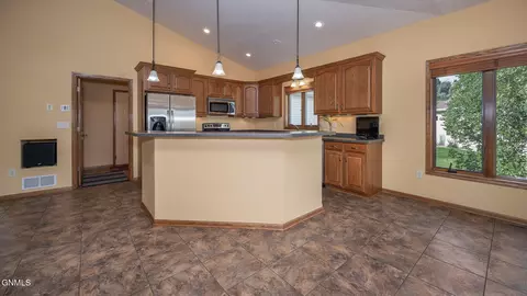 2000 Valley Dr, Bismarck, ND 58503 photo 11