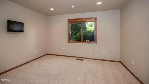 2000 Valley Dr, Bismarck, ND 58503 photo 34
