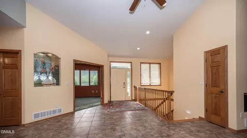 2000 Valley Dr, Bismarck, ND 58503 photo 5
