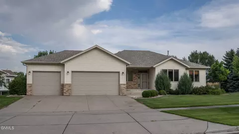 2000 Valley Dr, Bismarck, ND 58503 photo 2