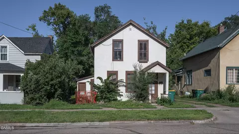 608 N 3rd St, Bismarck, ND 58501