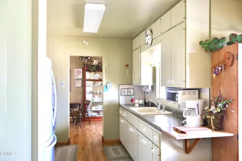 Kitchen - 617 3rd St NE, Kenmare, ND 58746 photo 1 of 2