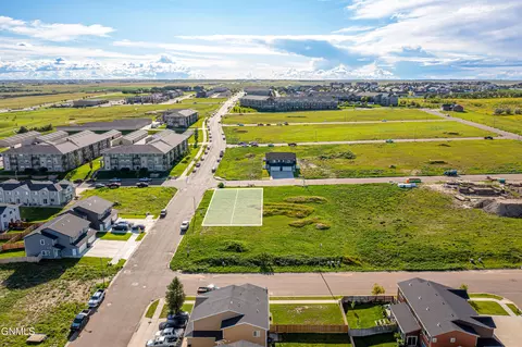 29022904 29th Ave W, Williston, ND 58801