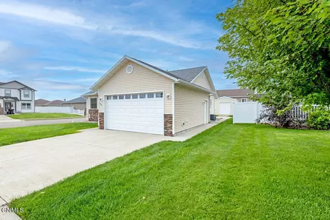 1901 24th St W, Williston, ND 58801 photo 3
