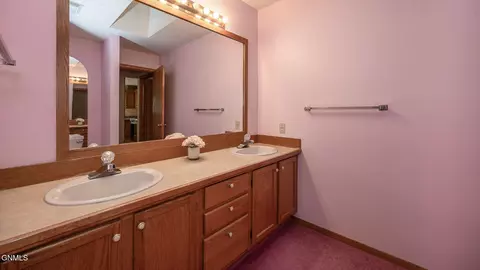 432 Brandon Dr E, Bismarck, ND 58503 photo 17