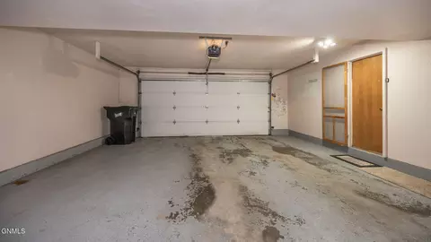 432 Brandon Dr E, Bismarck, ND 58503 photo 27