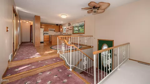 432 Brandon Dr E, Bismarck, ND 58503 photo 8