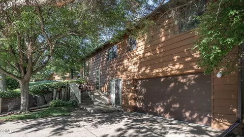 432 Brandon Dr E, Bismarck, ND 58503 photo 31