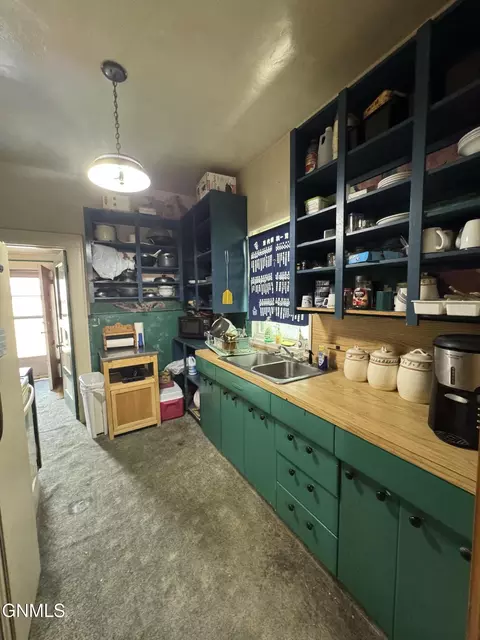 300 Custer St, Wolf Point, MT 59201 photo 9