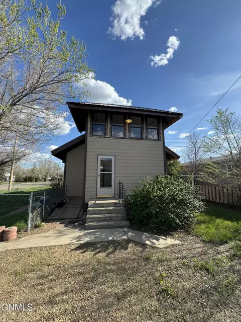 300 Custer St, Wolf Point, MT 59201 photo 4