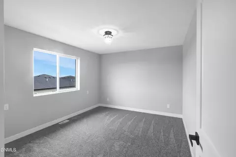 Bedroom - 3330 33rd St W, Williston, ND 58801 photo 3 of 4
