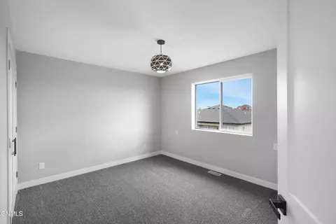 Bedroom - 3330 33rd St W, Williston, ND 58801 photo 4 of 4