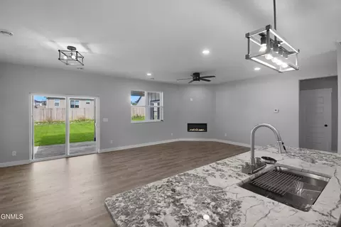 Living - 3029 27th Ave W, Williston, ND 58801 photo 2 of 3