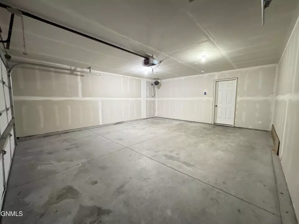 Other - 6985 Majestic Loop, Lincoln, ND 58504 photo 3 of 15