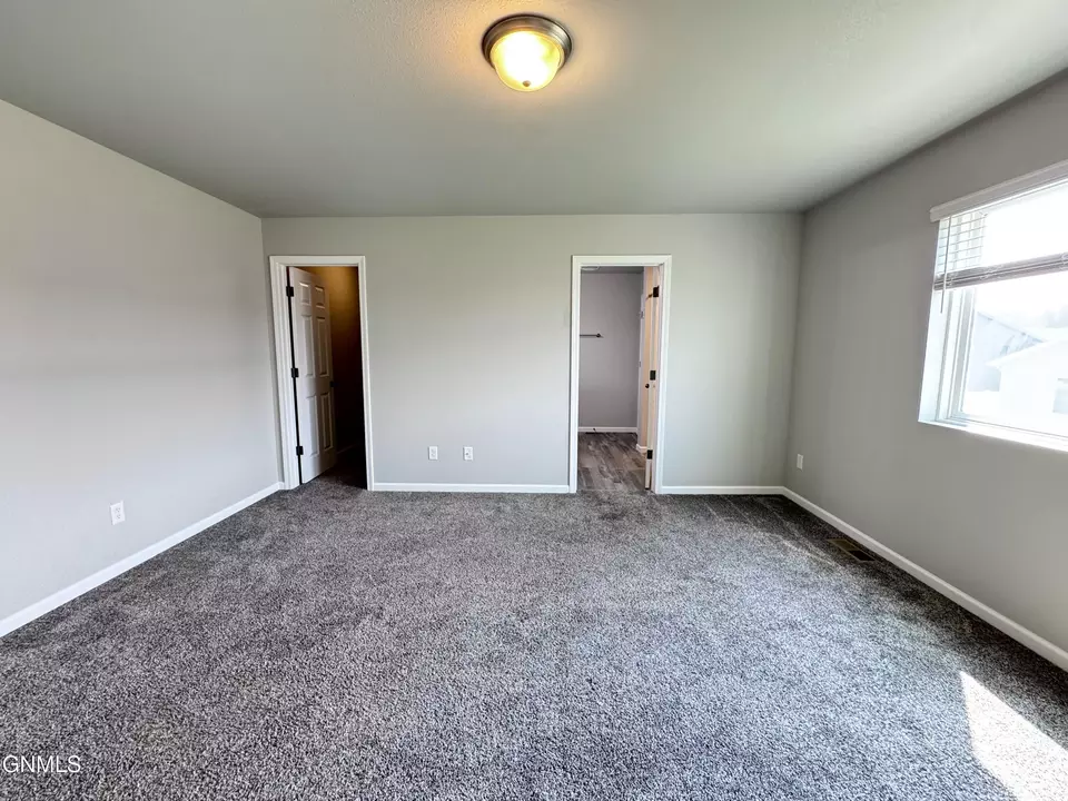 Bedroom - 6985 Majestic Loop, Lincoln, ND 58504 photo 5 of 8