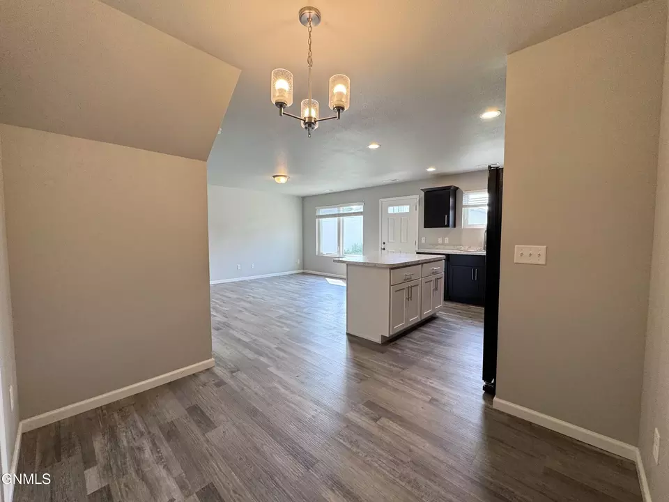 Dining - 6985 Majestic Loop, Lincoln, ND 58504 photo 1 of 1