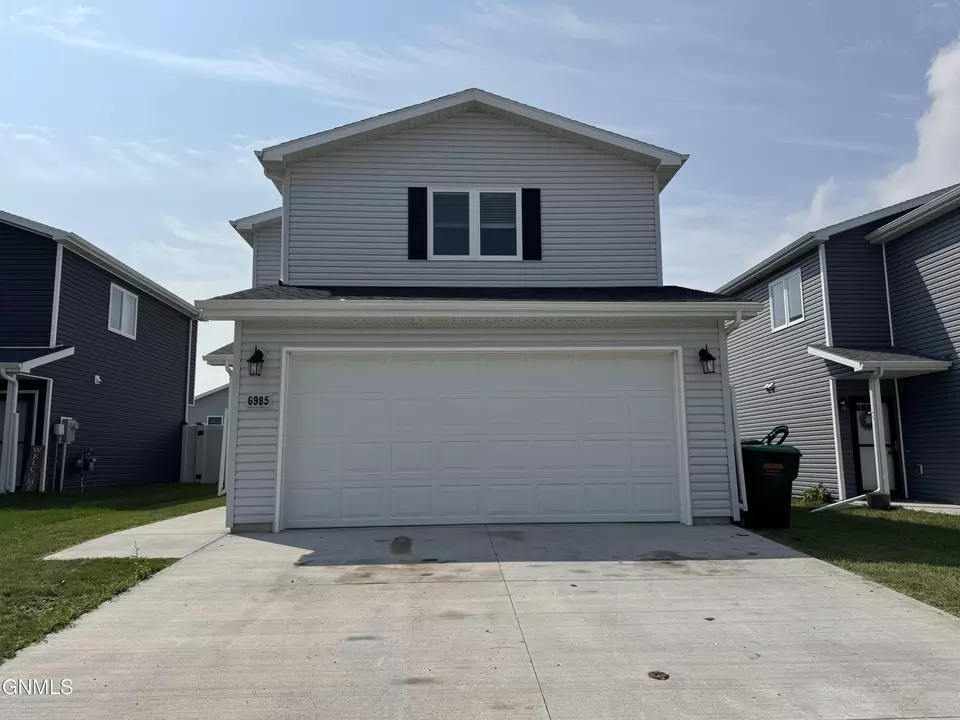 Exterior - 6985 Majestic Loop, Lincoln, ND 58504 photo 3 of 7