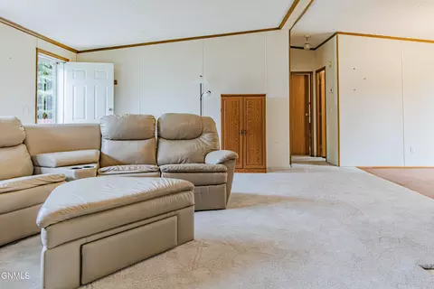 3703 Jericho Rd, Bismarck, ND 58503 photo 3