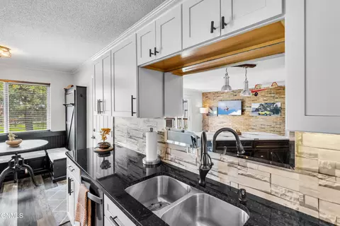 2855 Warwick Loop, Bismarck, ND 58504 photo 7