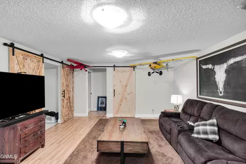 2855 Warwick Loop, Bismarck, ND 58504 photo 14