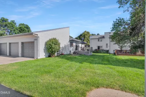 2855 Warwick Loop, Bismarck, ND 58504 photo 25