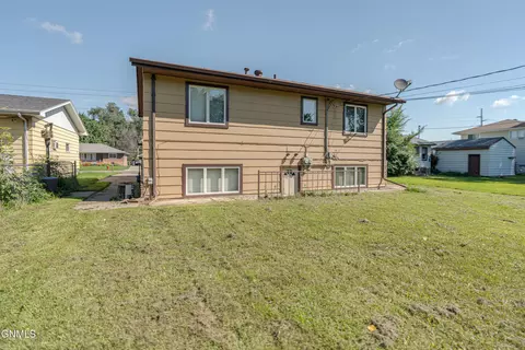 331 333 Ingals Ave W, Bismarck, ND 58504 photo 61