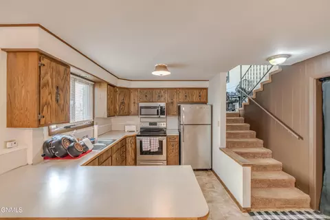331 333 Ingals Ave W, Bismarck, ND 58504 photo 32