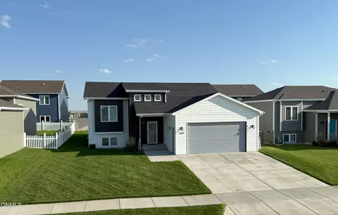 2009 Granite Rd, Watford City, ND 58854
