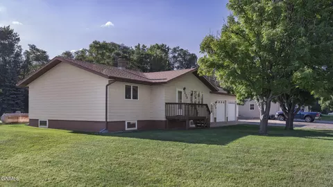 420 Hwy 49 N, Beulah, ND 58523