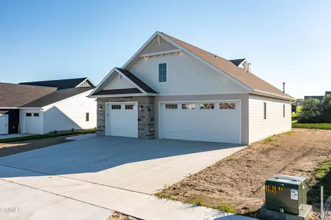 322 Flint Dr, Bismarck, ND 58503 photo 22
