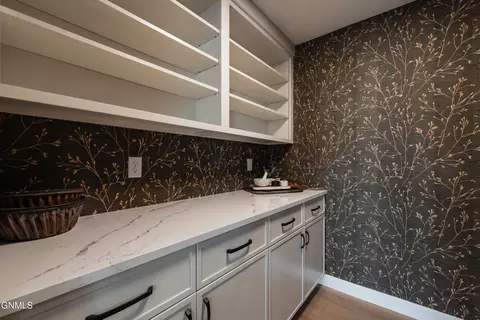 322 Flint Dr, Bismarck, ND 58503 photo 14