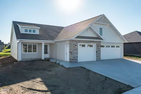 322 Flint Dr, Bismarck, ND 58503 photo 20