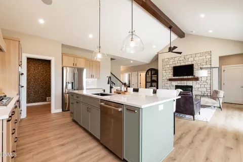 322 Flint Dr, Bismarck, ND 58503 photo 12