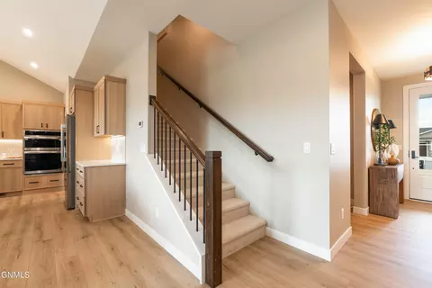 322 Flint Dr, Bismarck, ND 58503 photo 26