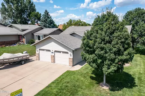 2216 Jackson Ave, Bismarck, ND 58501 photo 7
