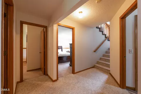 2216 Jackson Ave, Bismarck, ND 58501 photo 27
