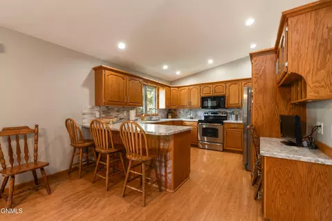 2216 Jackson Ave, Bismarck, ND 58501 photo 19