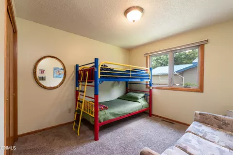 2216 Jackson Ave, Bismarck, ND 58501 photo 25