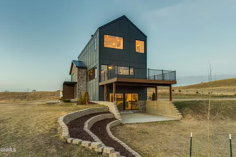 6600 55th Ave SE, Bismarck, ND 58504