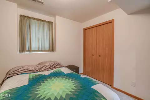 Bedroom - 4643 Kost Dr, Bismarck, ND 58503 photo 4 of 4