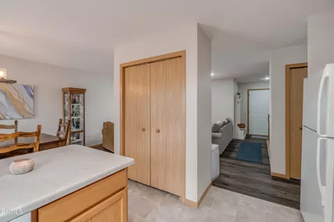 Entry Way - 4643 Kost Dr, Bismarck, ND 58503 photo 2 of 6