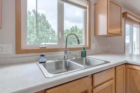 Kitchen - 4643 Kost Dr, Bismarck, ND 58503 photo 7 of 7
