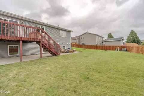 Exterior - 4643 Kost Dr, Bismarck, ND 58503 photo 6 of 7