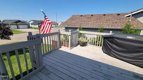3004 Plainview Dr SE, Mandan, ND 58554 photo 16