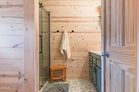Bath - 2235 La Corte Loop, Bismarck, ND 58503 photo 7 of 11
