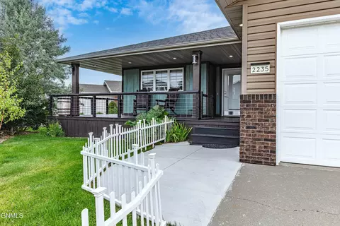 Exterior - 2235 La Corte Loop, Bismarck, ND 58503 photo 6 of 22