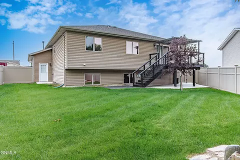 Exterior - 2235 La Corte Loop, Bismarck, ND 58503 photo 17 of 22