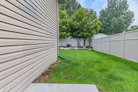 Exterior - 2235 La Corte Loop, Bismarck, ND 58503 photo 13 of 22