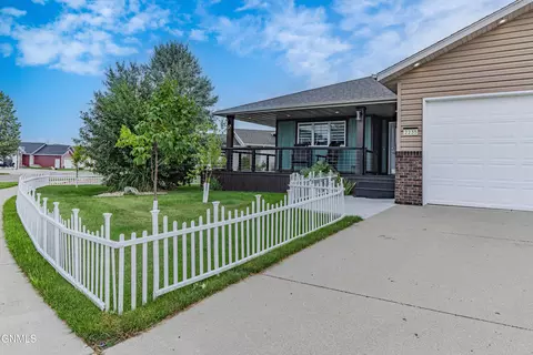 Exterior - 2235 La Corte Loop, Bismarck, ND 58503 photo 5 of 22